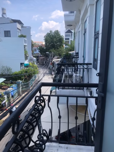 CHO THUÊ nhà nguyên căn mới xây rất sang trọng, sạch đẹp 