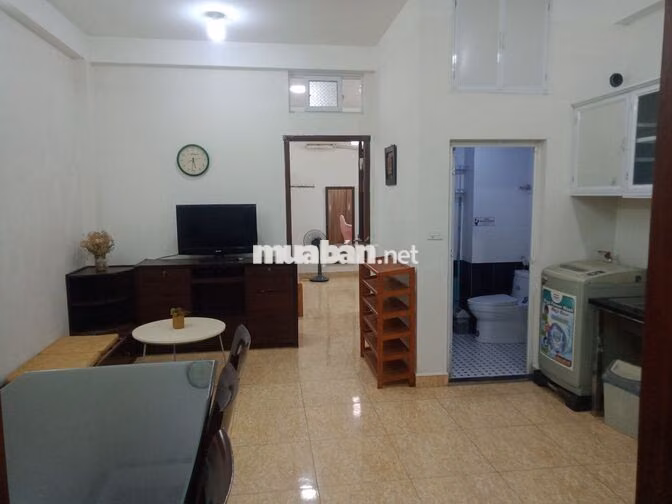 Chính chủ cho thuê CHDV 65m2 2N1K ngõ 141 phố Trích Sài, Tây Hồ Hà Nội