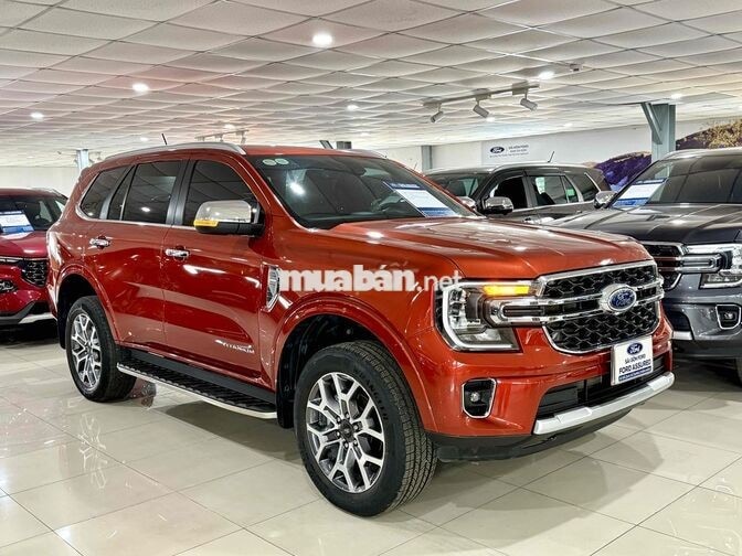 Everest 2022 Xuất Hoá Đơn Hãng Ford Bán Cam Kết Xe