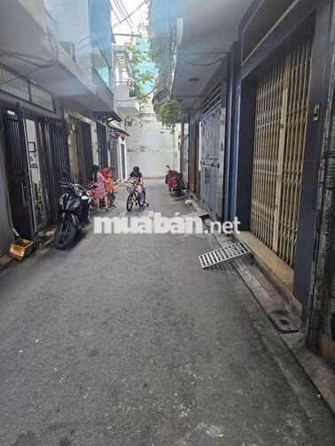 cho thuê nhà sát sân bay TSN hẻm oto kinh doanh, nhiều p ngủ