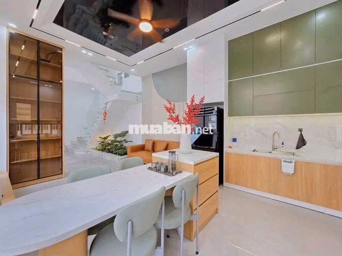 NHÀ ĐẸP CÓ HỒ BƠI RIÊNG KHU MẸ NHU – GẦN BIỂN NGUYỄN TẤT THÀNH
