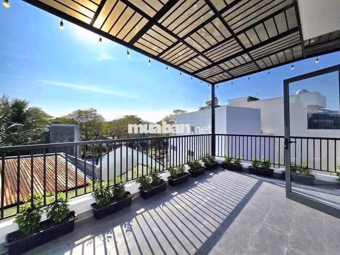 NHÀ ĐẸP CÓ HỒ BƠI RIÊNG KHU MẸ NHU – GẦN BIỂN NGUYỄN TẤT THÀNH