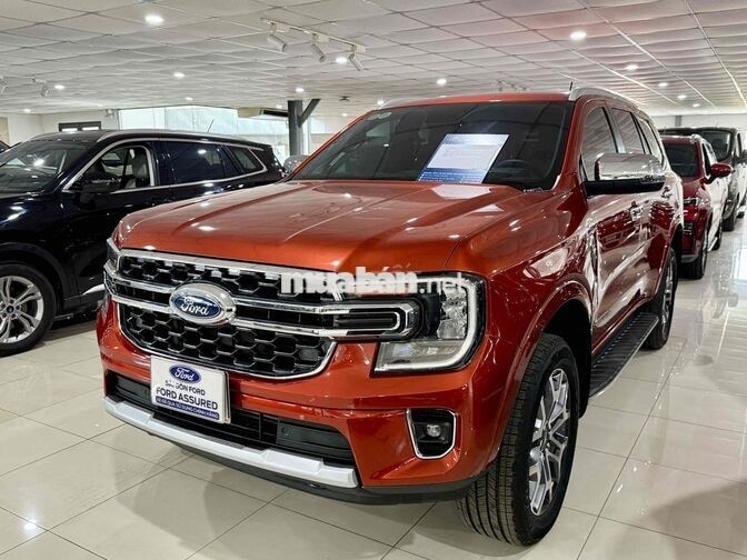 Everest 2022 Xuất Hoá Đơn Hãng Ford Bán Cam Kết Xe