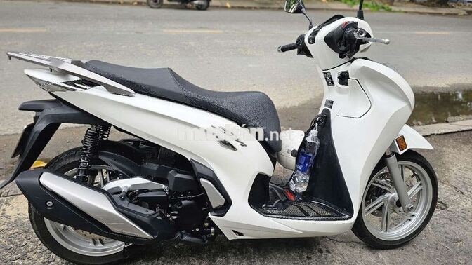 Honda SH 350i Trắng máy Thái  8917 km