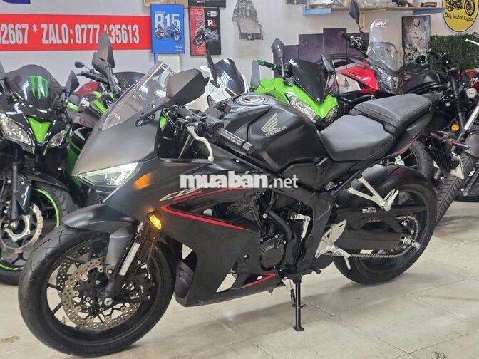 Honda CBR E.clutch 690 km Đen