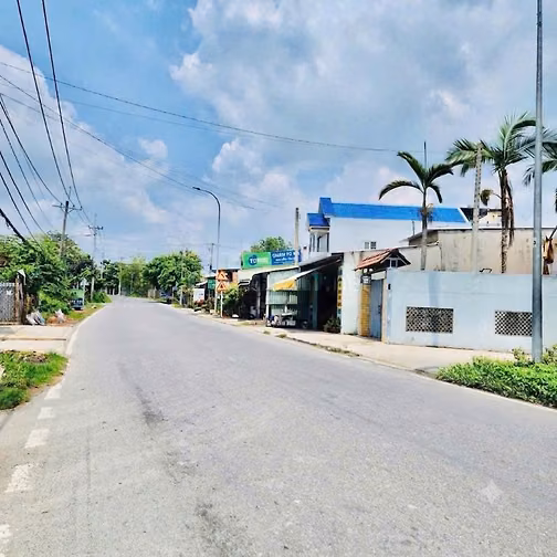 Đất củ chi gần bv xuyên á, sổ riêng, dt 100m2 xây liền