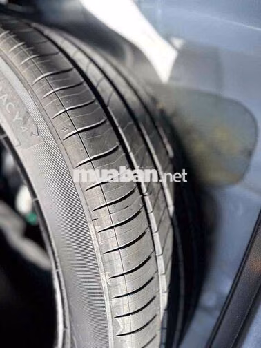 KIA SPORTAGE 1.6T AWD SIGNATURE 2024 Trắng