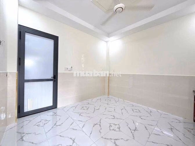 Phòng An Ninh, Thoáng Mát Ngay Lê Văn Sỹ Quận 3