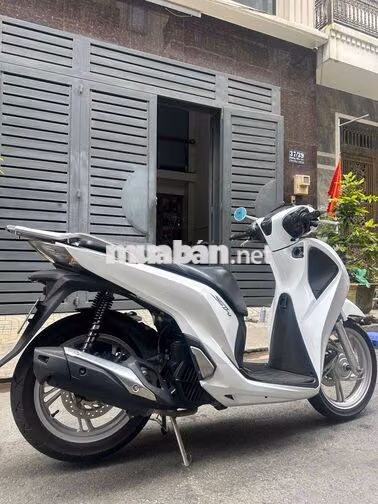 Sh125 đời 2017 bstp chính chủ sang tên hỗ trợ góp