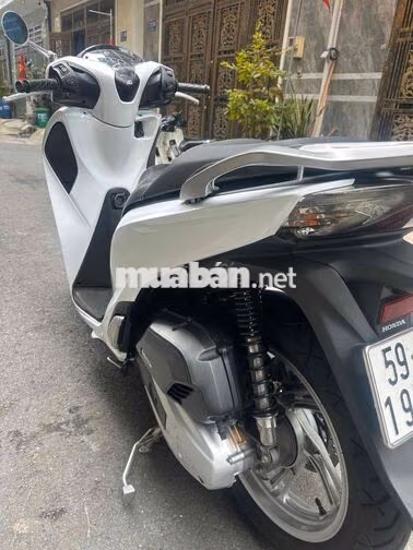 Sh125 đời 2017 bstp chính chủ sang tên hỗ trợ góp
