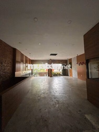 CHO THUÊ MẶT BẰNG NGAY TRUNG TÂM QUẬN 3 - DIỆN TÍCH 1000m2