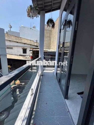 CHO THUÊ NHÀ HẺM 3GÁC -LÂM VĂN BỀN -1TRỆT 1LẦU -13tr CÒN TL