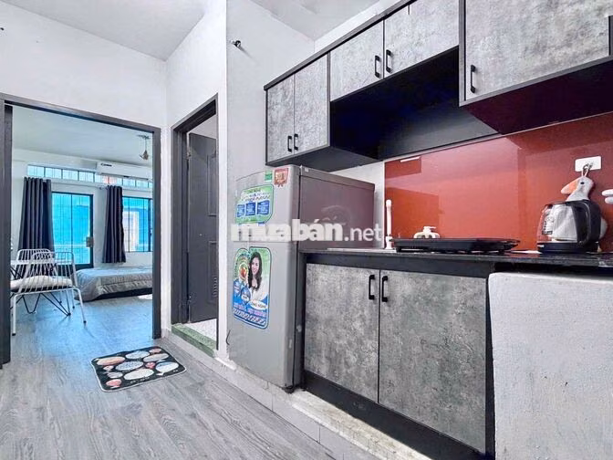 Căn hộ 1 Phòng ngủ tách bếp ban công ngay giữa quận 1