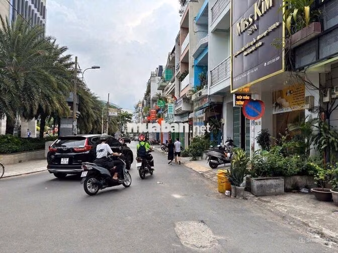 CHO THUÊ NHÀ HXT 284 LÝ THƯỜNG KIỆT, QUẬN 10 - 4 TẦNG, MỚI ĐẸP