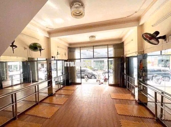 CHO THUÊ NHÀ 4 TẦNG MẶT TIỀN ĐỖ QUANG