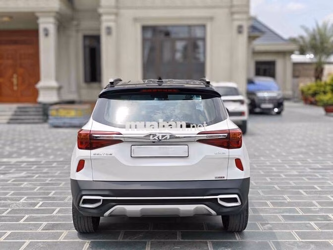 Kia Seltos 2022 1.4 Turbo Luxury Trắng nóc đen