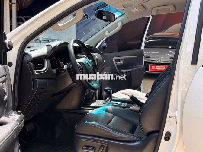 Bán Fortuner máy dầu tự động 2022 - Giá còn giảm