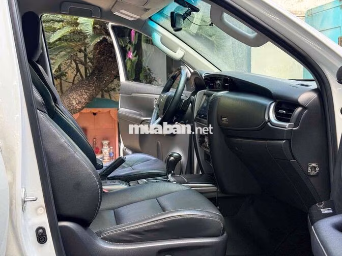 Bán Fortuner máy dầu tự động 2022 - Giá còn giảm