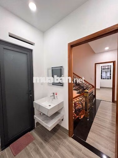 Nhà 1T3L 4PN. 5WC Đường 5 Linh Chiểu, Thủ Đức ( Gần Vincom )