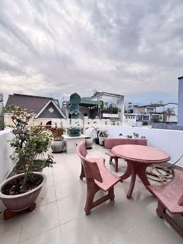 Nhà 1T3L 4PN. 5WC Đường 5 Linh Chiểu, Thủ Đức ( Gần Vincom )