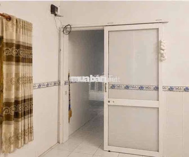NHÀ TL50. GẦN CHỢ ĐƯỜNG. TRỆT LẦU 2PN. ĐƯỜNG XE HƠI