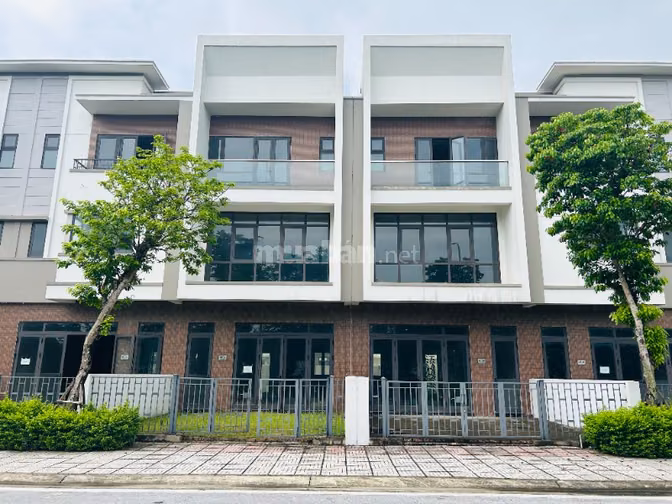 🏙️ CÁCH HỒ GƯƠM CHỈ 12KM – SHOPHOUSE GÓC LÀN 1 TRỤC ĐƯỜNG CHÍNH 