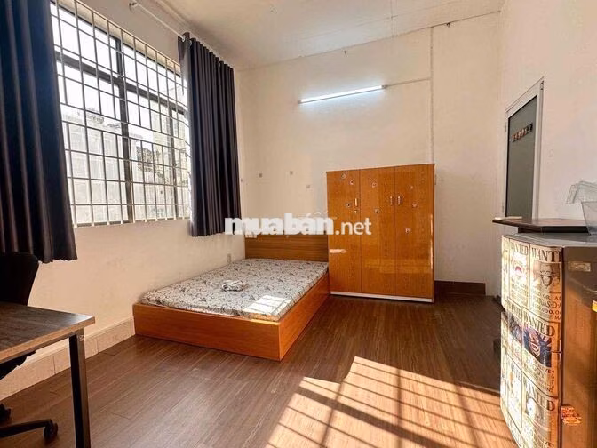 Phòng Full Nội Thất Cửa Sổ To - Gần UFM Và TDT Tiện qua quận Trung Tâm