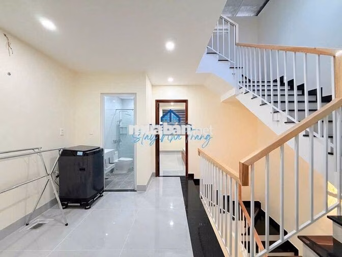 NHÀ NGUYÊN CĂN 3 PHÒNG NGỦ NỘI THẤT MỚI KDT MỸ GIA ( G2 )