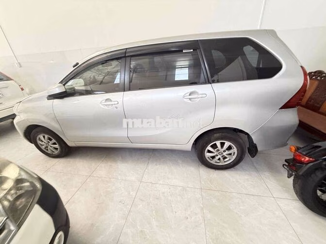 Toyota Avanza 2018 Số sàn Bạc