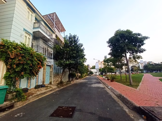 Giảm 5 tỷ căn biệt thự 2 mặt tiền view công viên khu An Phú An Khánh