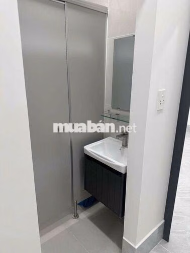 Hẻm Xe Hơi Lý Thường Kiệt, Q.Tân Bình - 2 Lầu - 4PN - 3WC