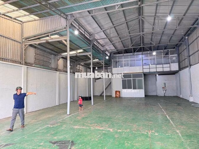 CHO THUÊ XƯỞNG 12x25,SD350m,28tr/th,TL,Lê Thị Riêng.