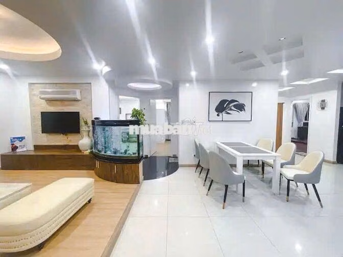Bán căn Duplex The Vista An Phú Q2 HCM. DT 288m2, 4PN giá 32 tỷ.
