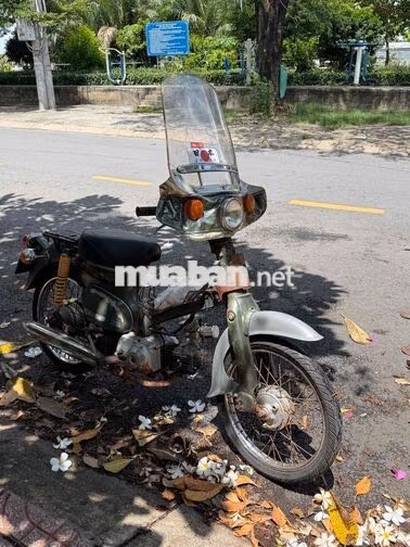 Honda Cub C70 Xanh rêu Việt Nam