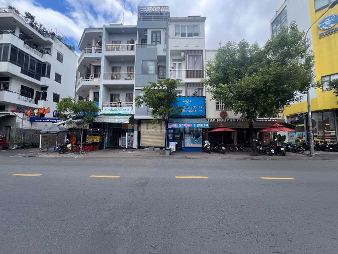 ⭐️Bán 2 nhà 4 tầng sát nhau Mặt tiền 87-89 Hoàng Hoa Thám, Q.Bình Thạn