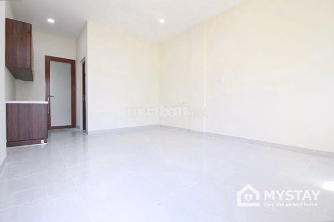 7tr7 Cao Câp Thang máy Ban công siêu thoáng Tô Hiến Thành Quận 10 