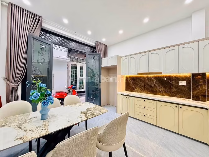 ⭐️Nhà 3 lầu tuyệt đẹp Cao cấp hẻm Hoàng Bật Đạt, P15, Q.Tân Bình, giá: