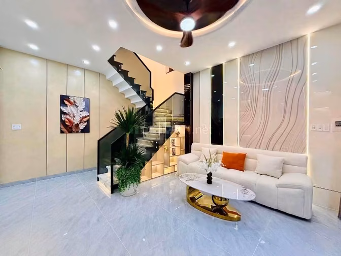 ⭐️Nhà 3 lầu tuyệt đẹp Cao cấp hẻm Hoàng Bật Đạt, P15, Q.Tân Bình, giá: