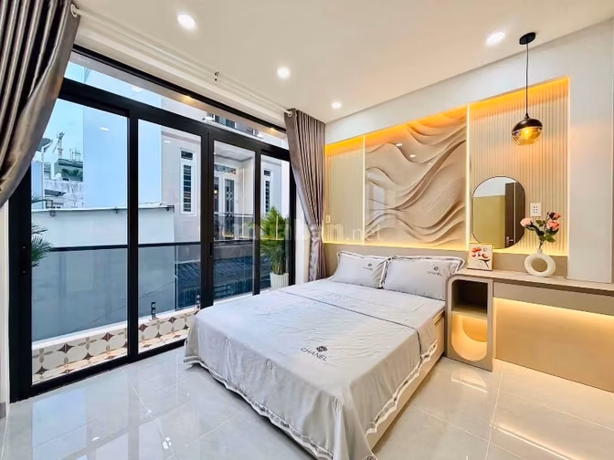 ⭐️Nhà 3 lầu tuyệt đẹp Cao cấp hẻm Hoàng Bật Đạt, P15, Q.Tân Bình, giá: