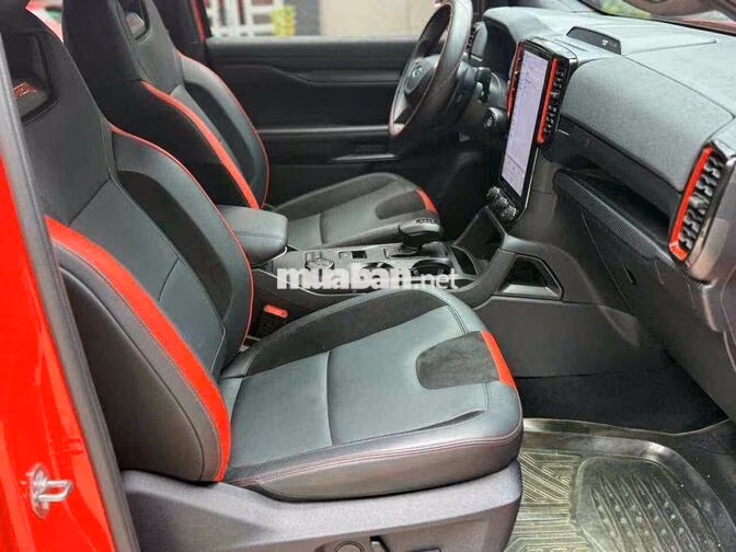 Ford Ranger Raptor 2025 Đỏ 9.800 km