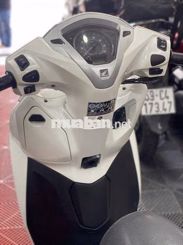 Honda Lead 4Val 2022 Trắng 21829 km