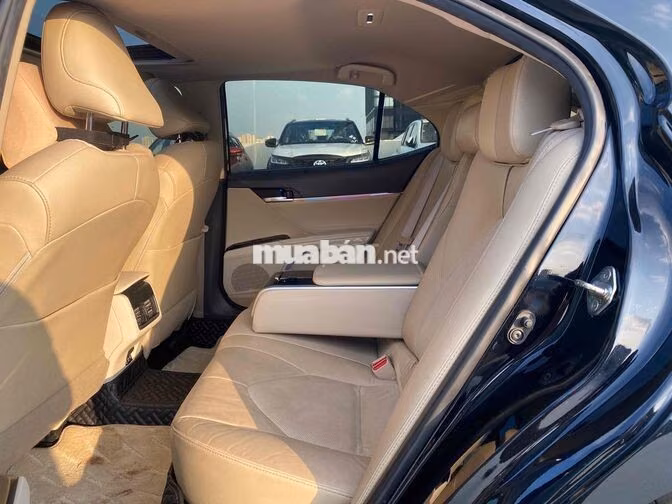 Toyota Camry 2.5Q 2022 Đen 43.000km