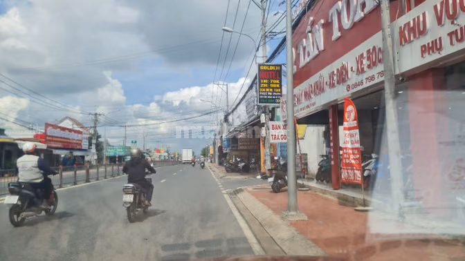 CẦN BÁN GẤP NHÀ MẶT TIỀN TỈNH LỘ 8 TTĐ, CỦ CHI
