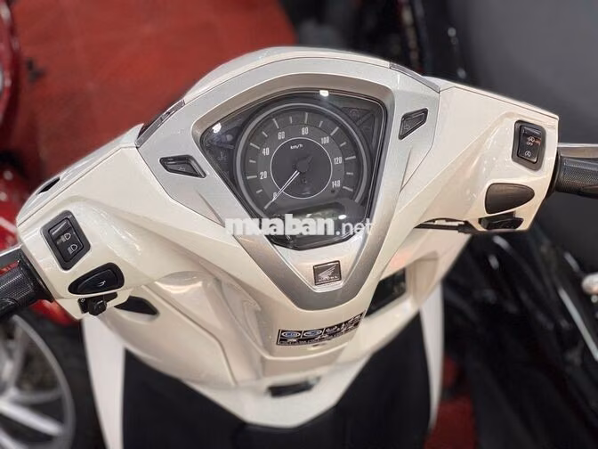 Honda Lead 4Val 2022 Trắng 21829 km