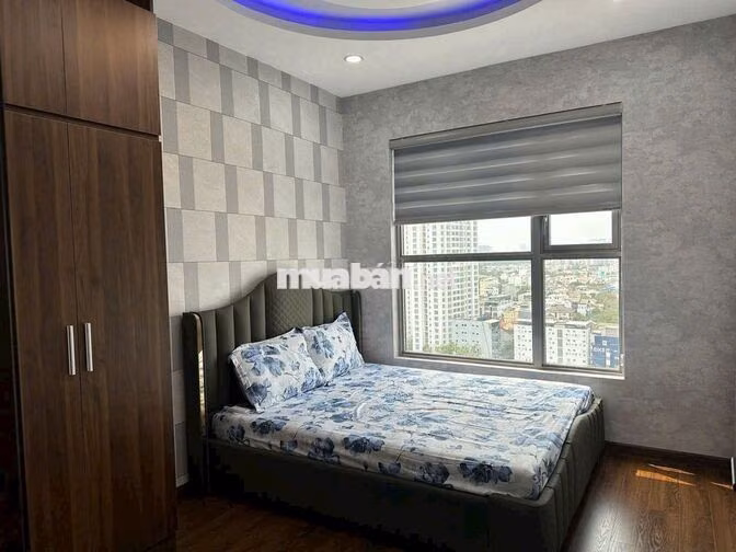 Cho thuê căn hộ 3pn đầy đủ nội thất chỉ 14tr5 tại Goldora Plaza