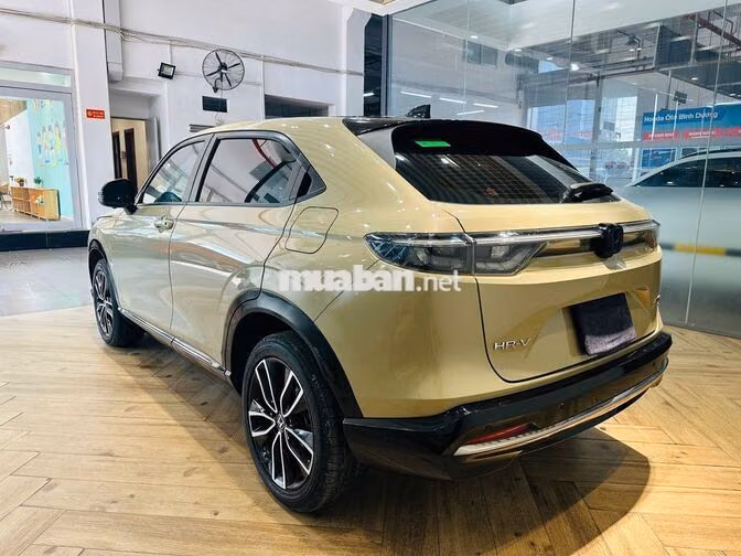 Honda HR-V RS 2025 Vàng Cát 37.000 km