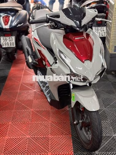 Honda Air Blade 125 4V 2025 Xám đỏ 7000 Km
