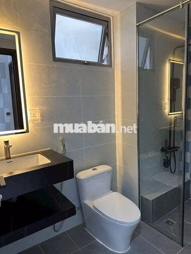 Cho thuê căn hộ 3pn đầy đủ nội thất chỉ 14tr5 tại Goldora Plaza