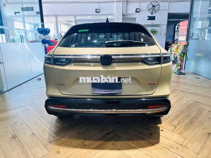 Honda HR-V RS 2025 Vàng Cát 37.000 km