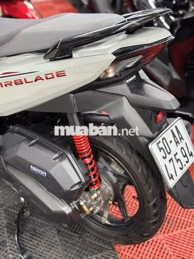 Honda Air Blade 125 4V 2025 Xám đỏ 7000 Km